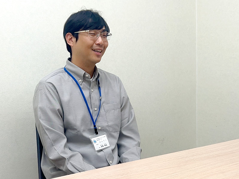 スタッフインタビューPHOTO